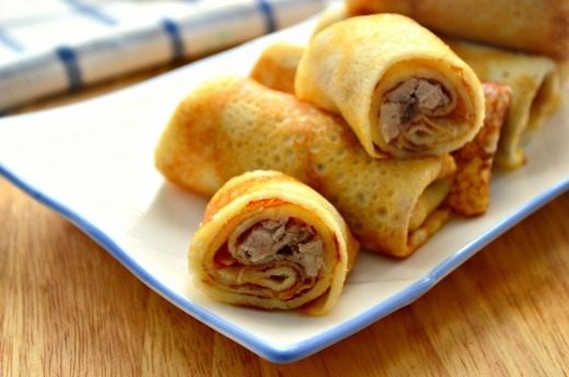Блинчики с начинкой из отварного гуся