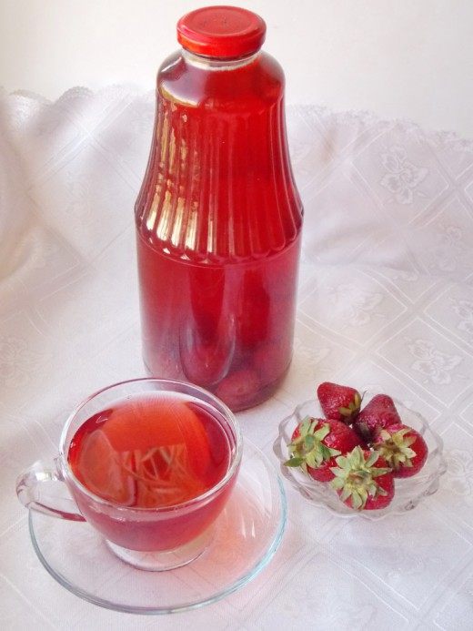 Компот клубничный Компот клубничный