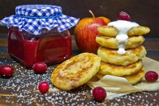 Яблочные сырники с начинкой из клюквы с апельсином Яблочные сырники с начинкой из клюквы с апельсином