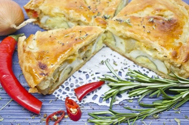 Пирог с луком и яйцом – классика Прованса Пирог с луком и яйцом – классика Прованса