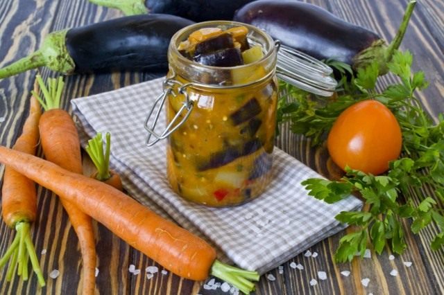 Баклажаны с морковкой — овощной салат на зиму Баклажаны с морковкой — овощной салат на зиму