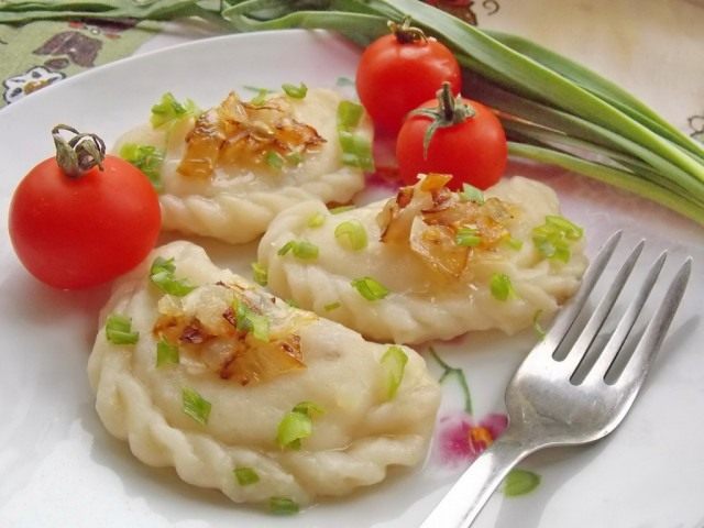 Вареники с картошкой Вареники с картошкой