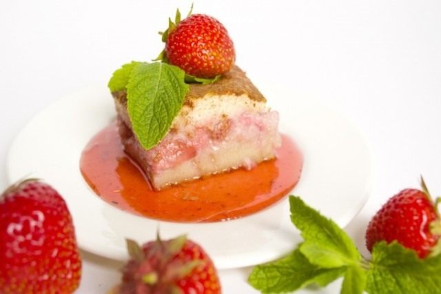 Клафути с клубникой Клафути с клубникой