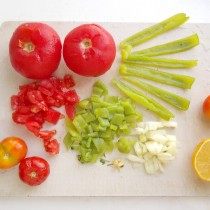 Подготовленные овощи нарезаем