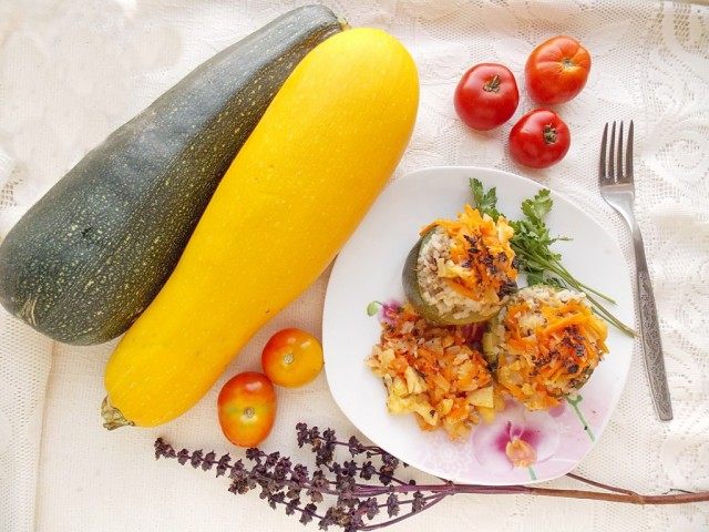 Фаршированные кабачки Фаршированные кабачки