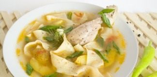 Шурпа с курицей и домашней лапшой