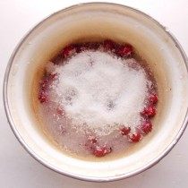 Засыпаем ягоды сахаром Засыпаем ягоды сахаром