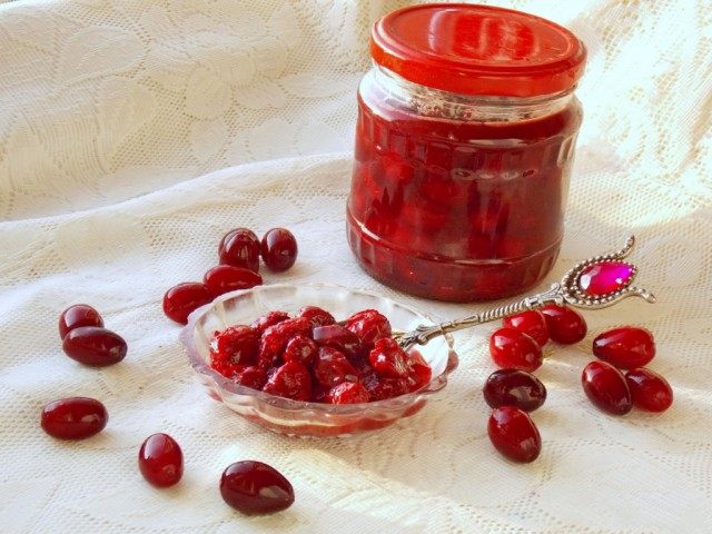 Варенье из кизила Варенье из кизила