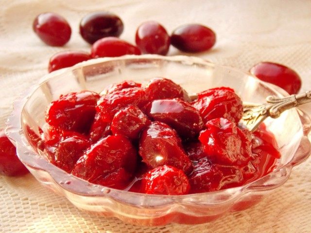 Варенье из кизила Варенье из кизила