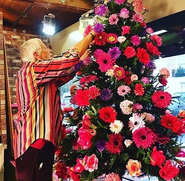 floral-christmas-tree-04