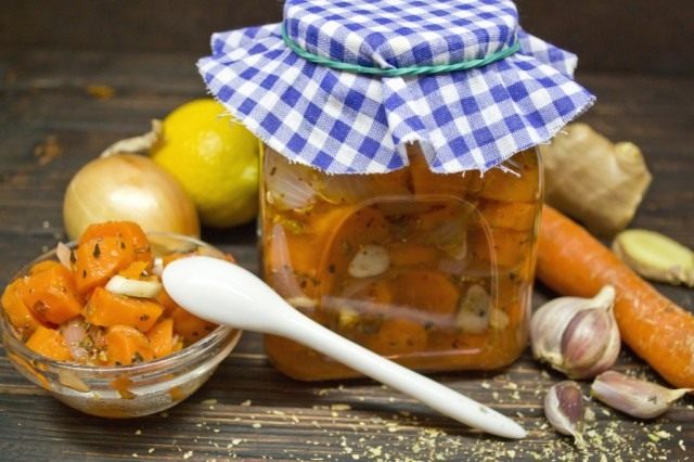 Маринованная морковка с луком и орегано Маринованная морковка с луком и орегано