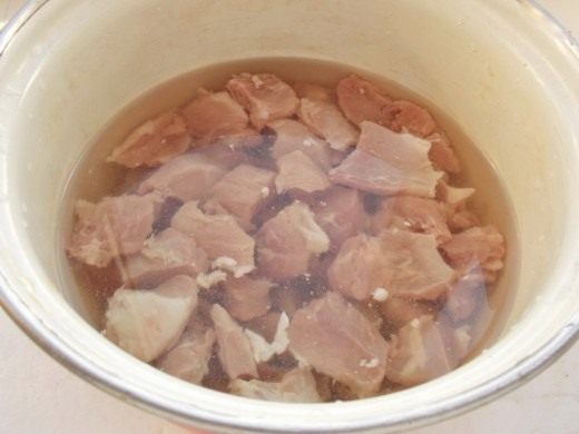 Отвариваем мясной бульон Отвариваем мясной бульон