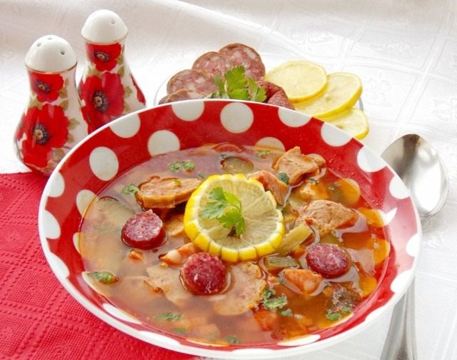 Солянка мясная сборная Солянка мясная сборная