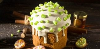 Кулич пасхальный с мёдом и цукатами