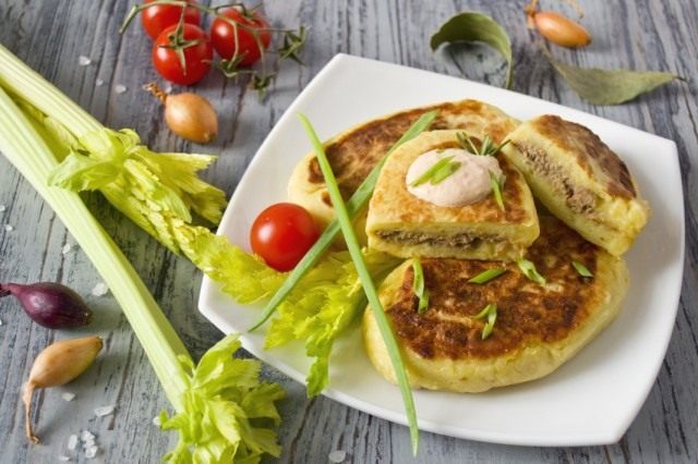 Картофельные зразы — котлеты из картошки с печенью цыплёнка Картофельные зразы — котлеты из картошки с печенью цыплёнка