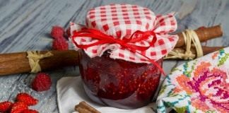Джем из земляники с малиной и корицей — варенье из садовых ягод