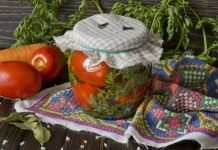 Маринованные помидоры с морковной ботвой
