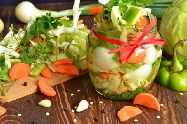 Салат из маринованных овощей на зиму Салат из маринованных овощей на зиму