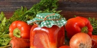 Фаршированный перец в томатном соусе на зиму