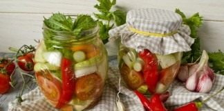 Салат из маринованных овощей с чили и мятой на зиму