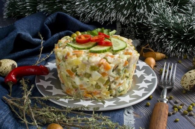 Мясной салат на праздничный стол