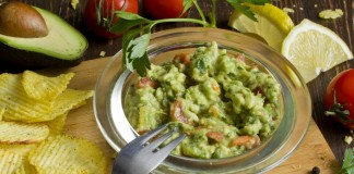 Гуакамоле — соус из авокадо