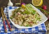 Салат постный с коричневым рисом и овощами
