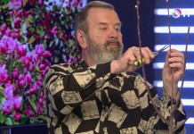 Формирующая обрезка молодых яблонь и груш