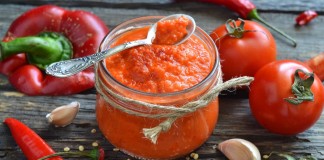 Домашний кетчуп из свежих помидоров и болгарского перца