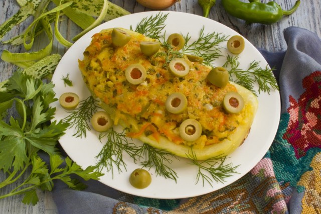 Фаршированный цуккини с творогом и овощами Фаршированный цуккини с творогом и овощами