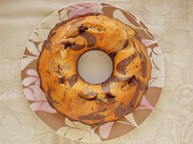Вынимаем орехово-шоколадный кекс и даем остыть. Готово! Вынимаем орехово-шоколадный кекс и даем остыть. Готово!