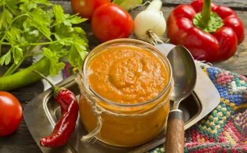 Кабачковая икра – пальчики оближешь!