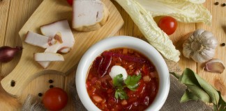 Украинский борщ с салом и запеченной свёклой