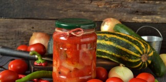Лечо из кабачков с перцем, помидорами и луком на зиму