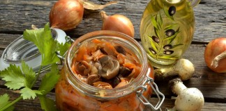 Грибная солянка с капустой