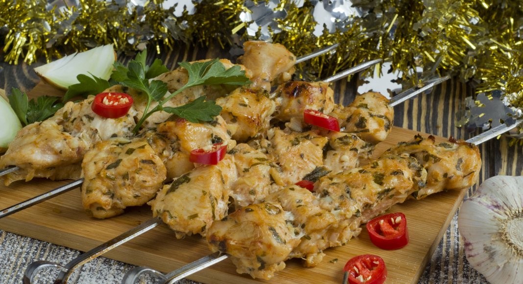Шашлык из курицы в духовке
