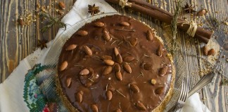 Домашний бисквитный торт с кремом из манки