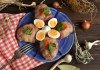 Котлеты, фаршированные сыром, запеченные в беконе