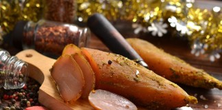 Домашние сыровяленые куриные грудки