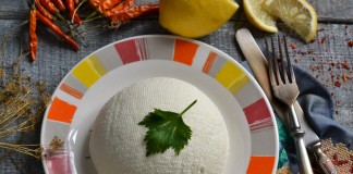Домашний сыр из кефира и молока