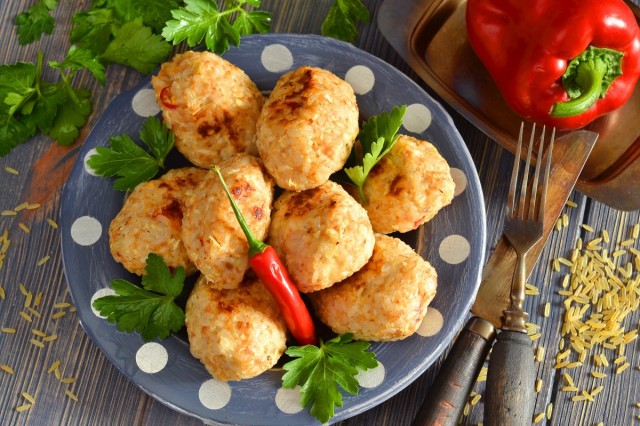 Куриные тефтели в духовке Куриные тефтели в духовке