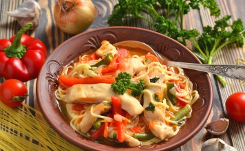 Лагман с курицей