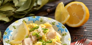 Минтай отварной с польским соусом