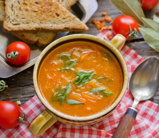 Томатный суп с картофелем