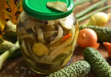 Салат из огурцов с луком на зиму Салат из огурцов с луком на зиму