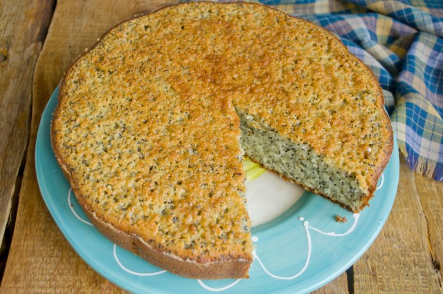Вкусный и простой манник с маком на кефире готов! Вкусный и простой манник с маком на кефире готов!