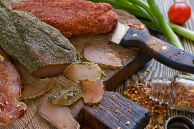 Вяленая куриная грудка в домашних условиях Вяленая куриная грудка в домашних условиях