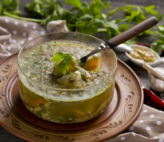 Заливное из курицы, или диетический холодец