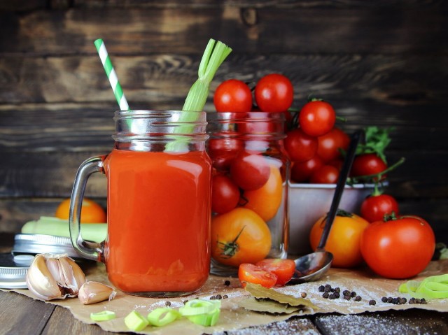 5 лучших томатов для свежих салатов, засолки, сока и длительного хранения 