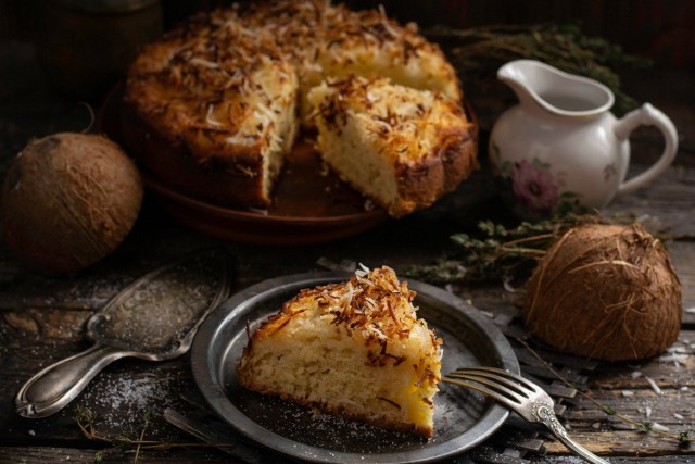 Немецкий кокосовый пирог «Кухен» Немецкий кокосовый пирог «Кухен»